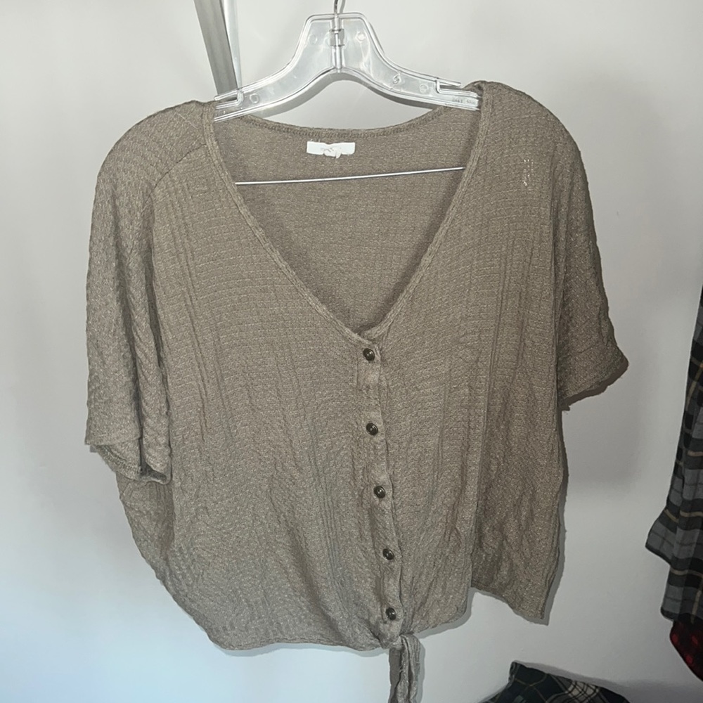 Maurice’s cropped button up